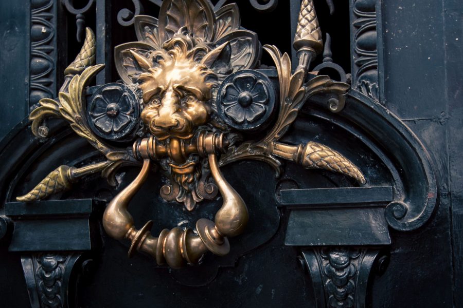 lion-door-knocker-2026-01-11-10-29-35-utc(2)(1)