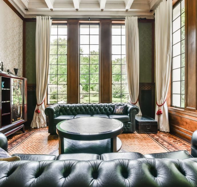 stylish-living-room-2026-01-07-23-34-27-utc(1)